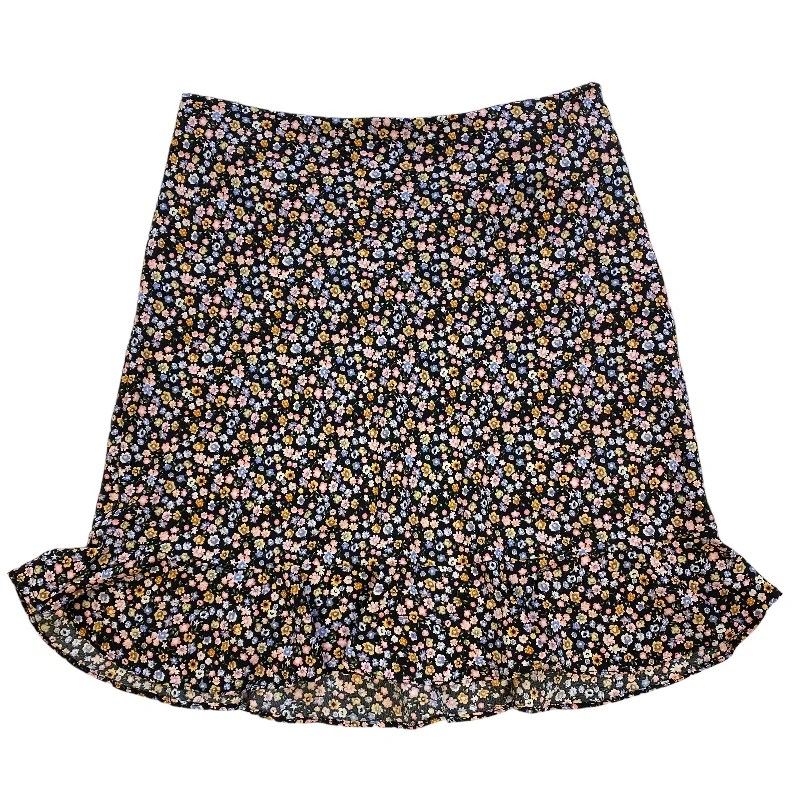 Skirt Mini & Short By ivy and main Size: M