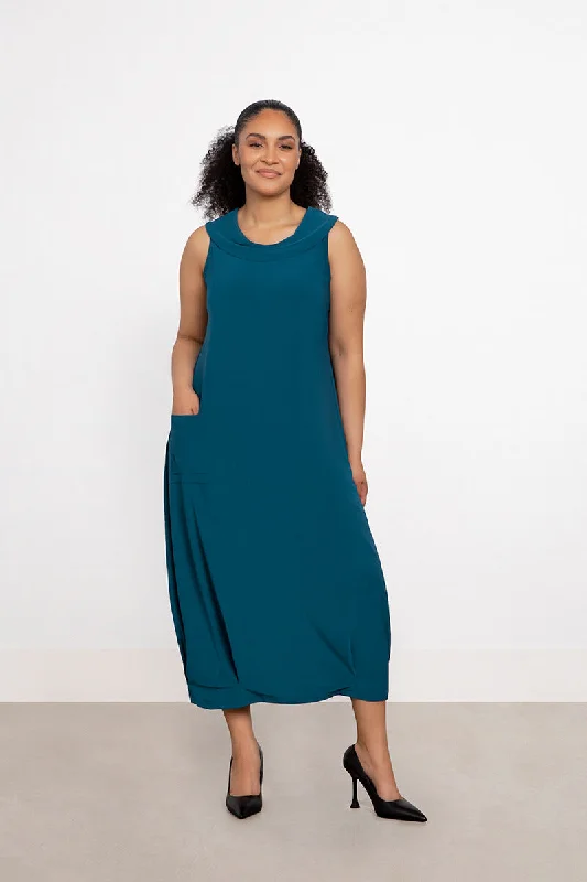 Sleeveless Angle Seam Pleat Hem Dress | Dragonfly