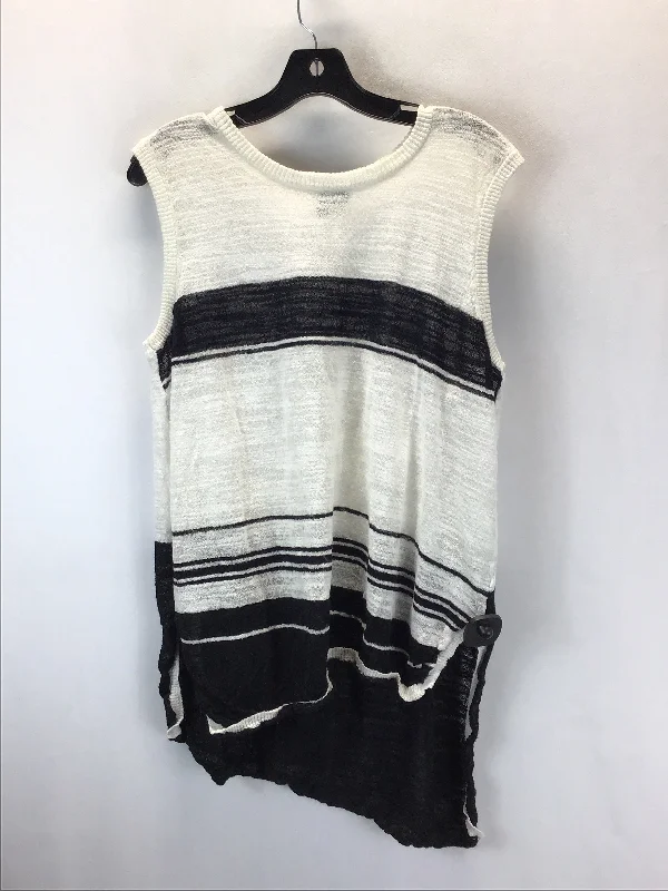 Top Sleeveless By Left Of Center  Size: M